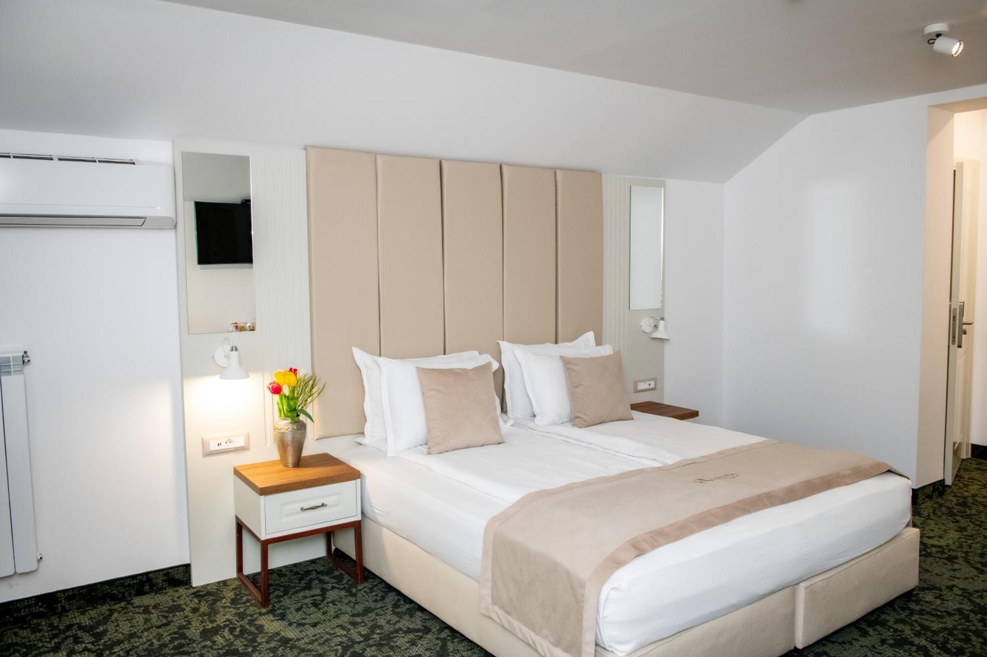 Agora' Boutique Hotel Sofia Luaran gambar