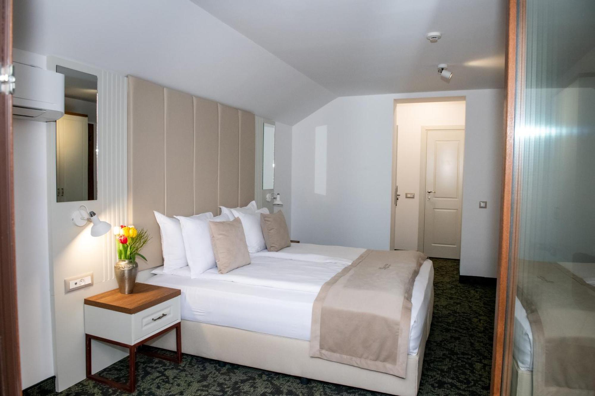 Agora' Boutique Hotel Sofia Luaran gambar